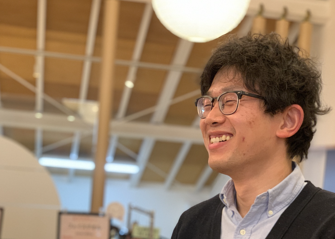 海外営業担当　吉エン